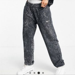Nike acid wash sweatpants size Large